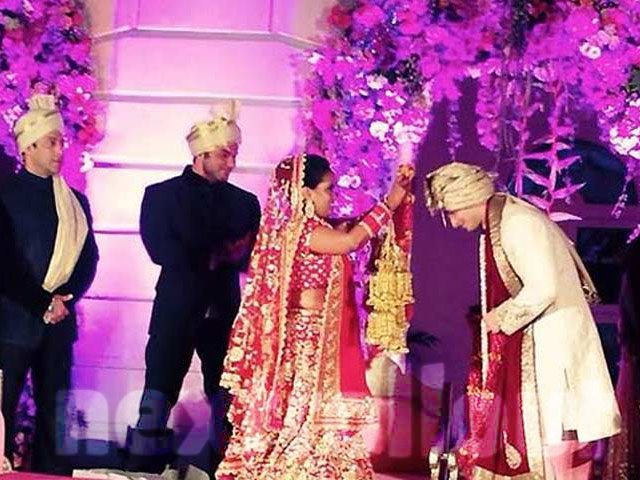 arpitaa khan-ayush-wedding pics7